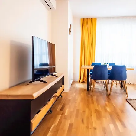 Apartment Arena Mall Galleria Securities Parking 3 *